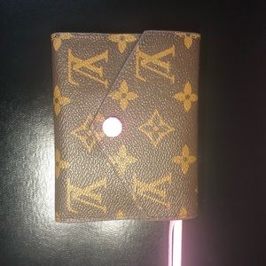 Wallet- not A.u.t.h.e.n.t.i.c